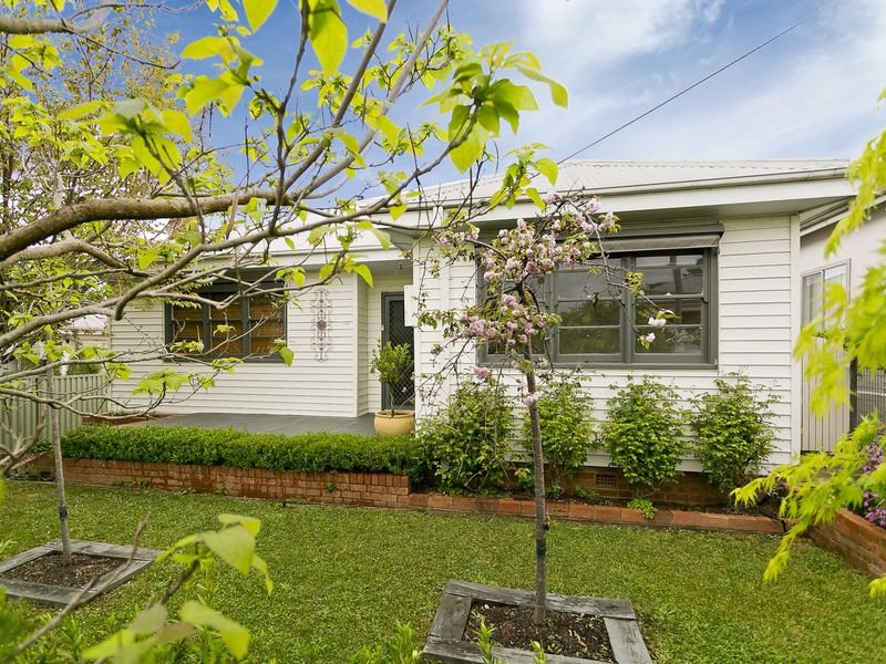 128 Ross Road, Queanbeyan, NSW 2620