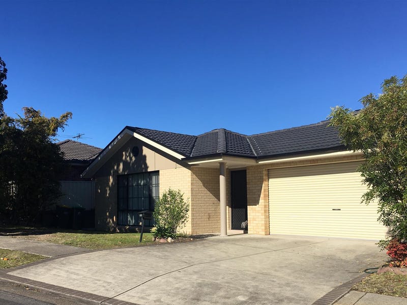 10 Araminta Chase, Cameron Park, NSW 2285