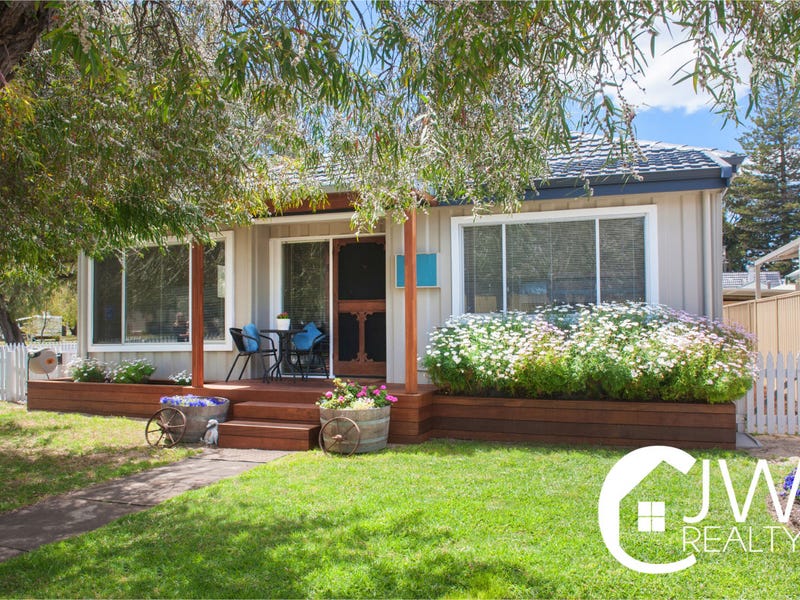 106 Adelaide Street, Busselton, WA 6280 Property Details
