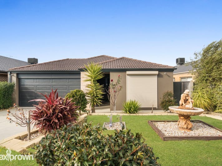 93 Wallara Waters Boulevard, Wallan, Vic 3756 Property Details