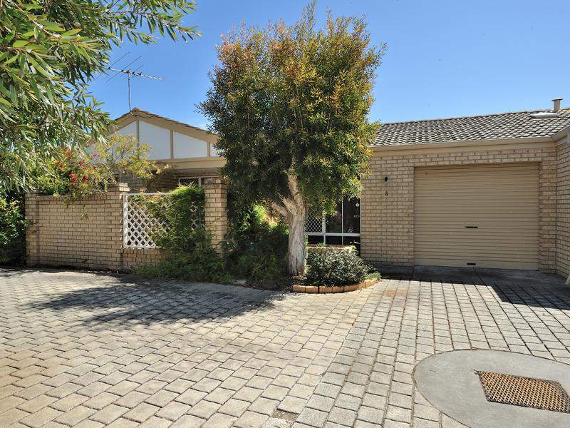 8/11 Bell Street, Rockingham, WA 6168 Property Details