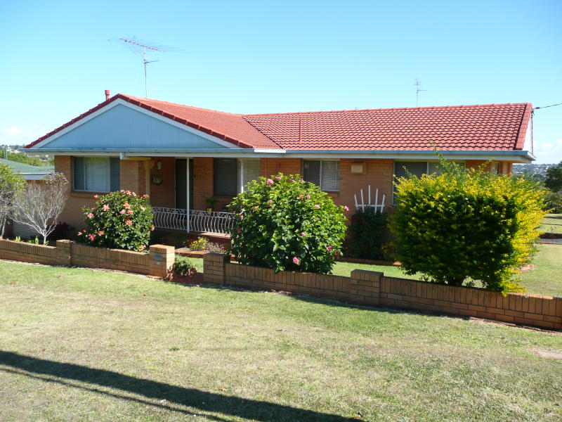 143 Mackenzie Street, East Toowoomba, QLD 4350