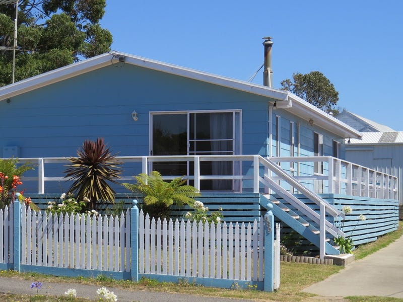 489 Lake Tyers Beach Road, Lake Tyers Beach, VIC 3909