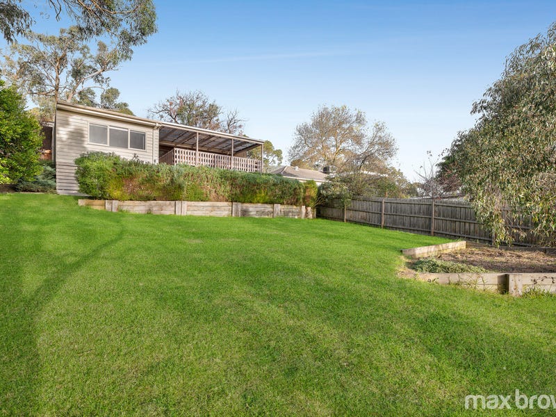 7 Sunrise Hill Road, Montrose, Vic 3765 Property Details