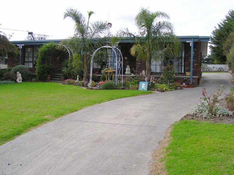 8 Drouin Road, Poowong, Vic 3988 Property Details