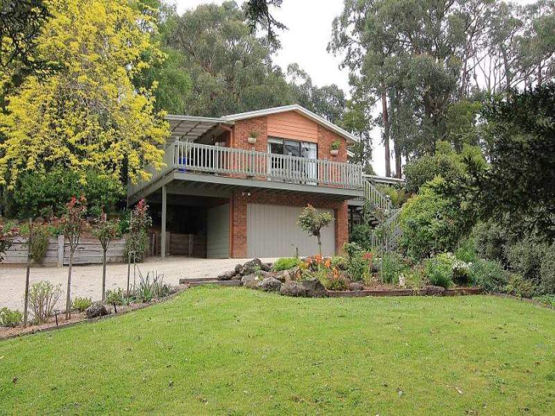 52 Jellicoe Avenue, Monbulk, VIC 3793