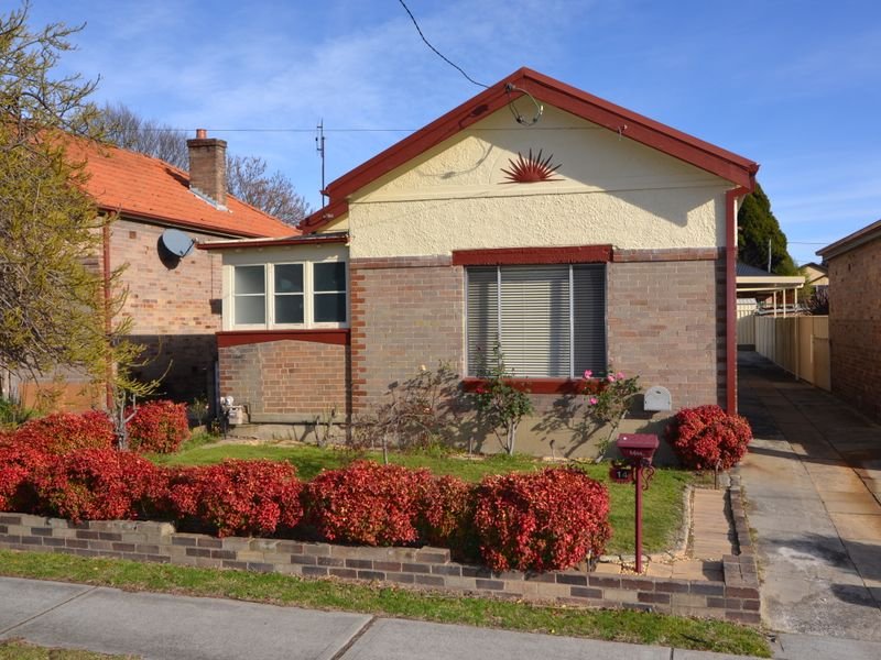 14 Academy Street, Lithgow, NSW 2790
