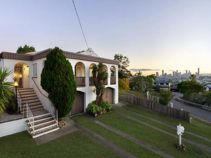 Houses for Sale in Balmoral, QLD 4171