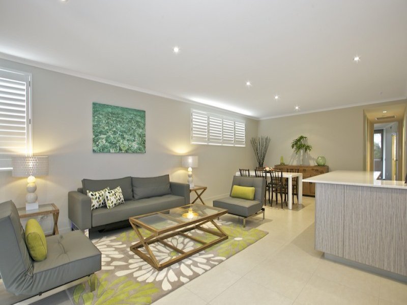 2/95 Welsby Parade, Bongaree, Qld 4507 Property Details