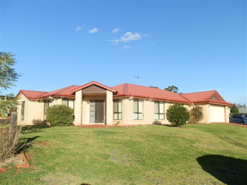 14 Ridgewood Drive, Kearneys Spring, Qld 4350