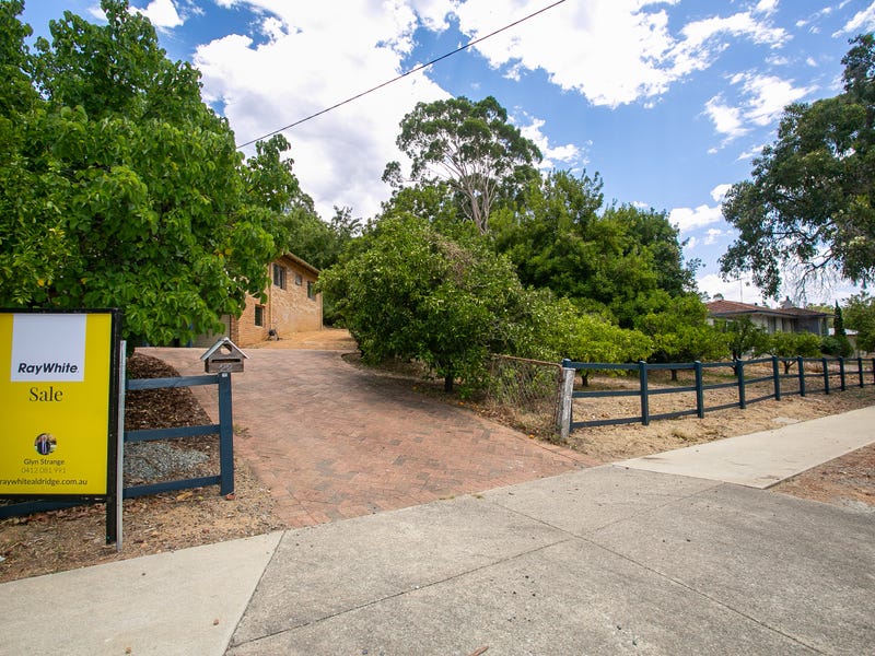 22 Lawnbrook Road East, Bickley, WA 6076 Property Details