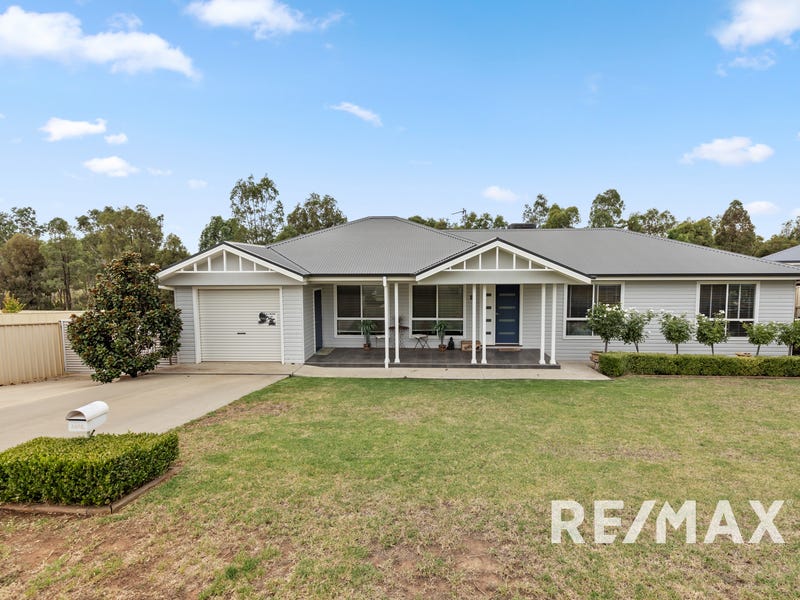 37 John Potts Drive, Junee, NSW 2663 House for Sale