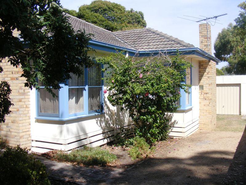 6 Hayes Avenue, Rosebud, Vic 3939 Property Details