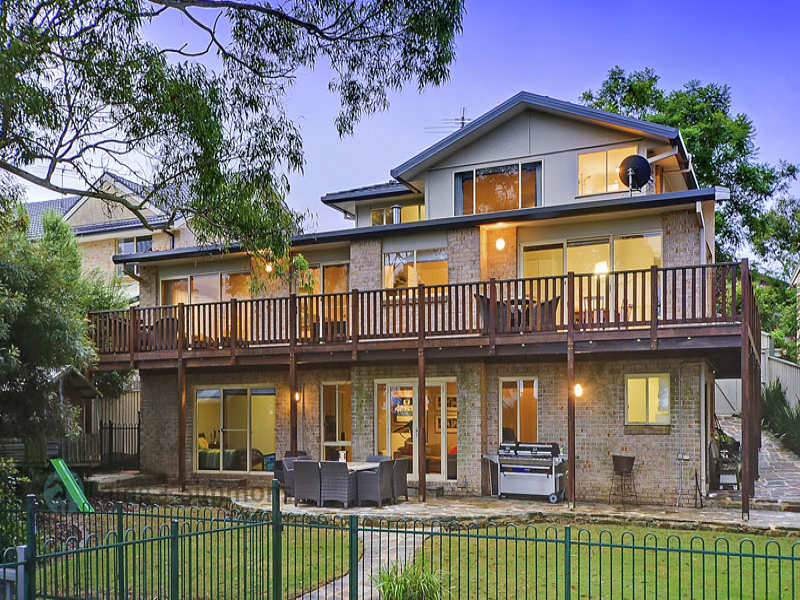 61 Sydney Road, Hornsby Heights, NSW 2077 61 Sydney Road, Hornsby Heights, NSW 2077