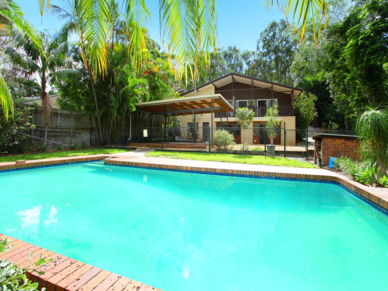 690 Ned Easement, Ashmore, Qld 4214 Property Details