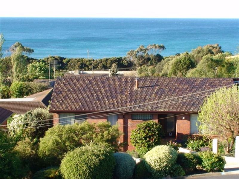 7 Monash Court, Devonport, TAS 7310