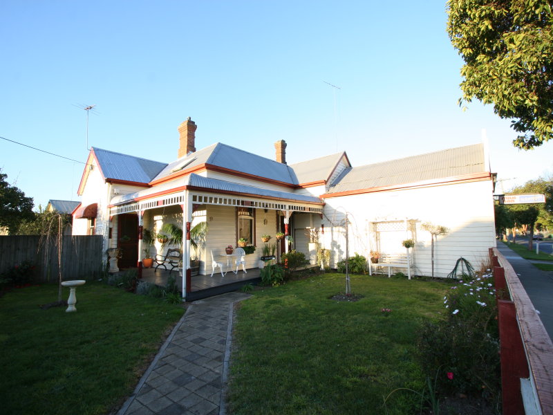 18 Moore Street, Traralgon, Vic 3844