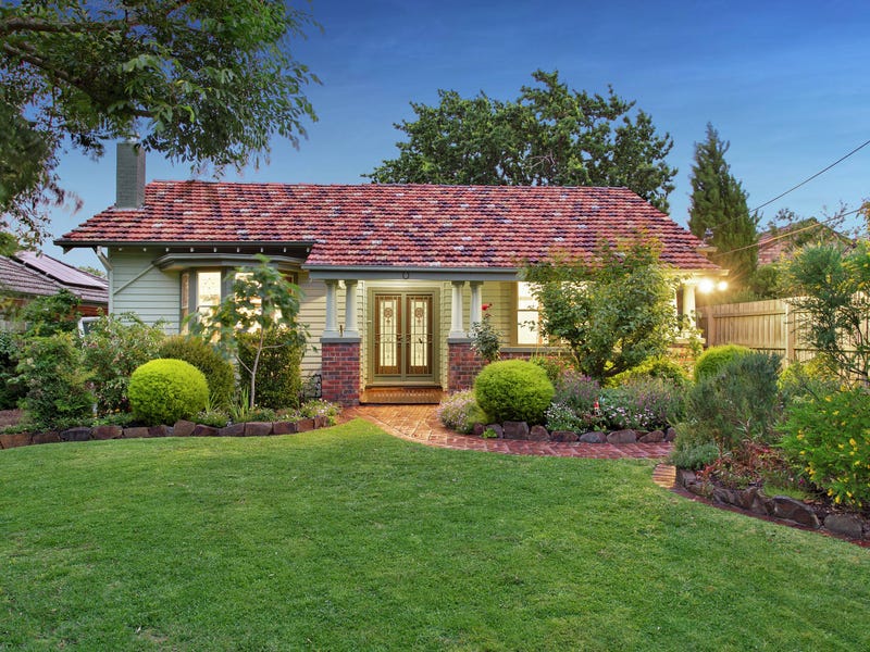 15 Mountain View Parade, Rosanna, Vic 3084 Property Details