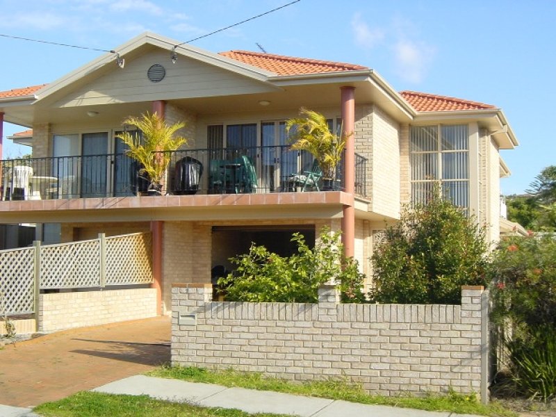 2/13 Nott Street, Merewether, NSW 2291