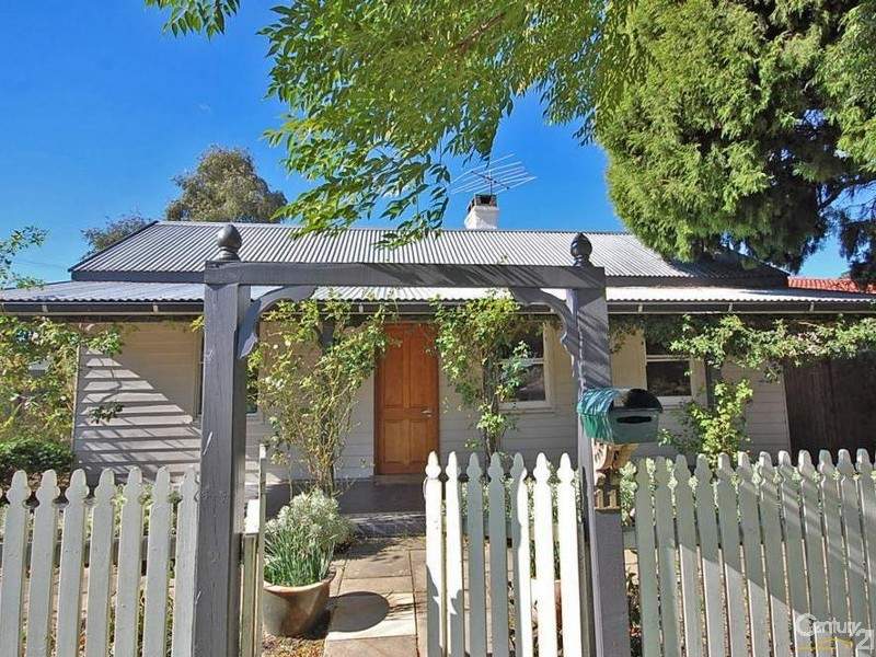 11 Fitzroy Street, Mittagong, NSW 2575