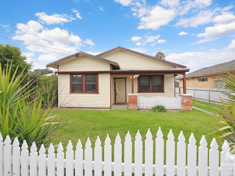 12 Park Street, Chiltern, VIC 3683