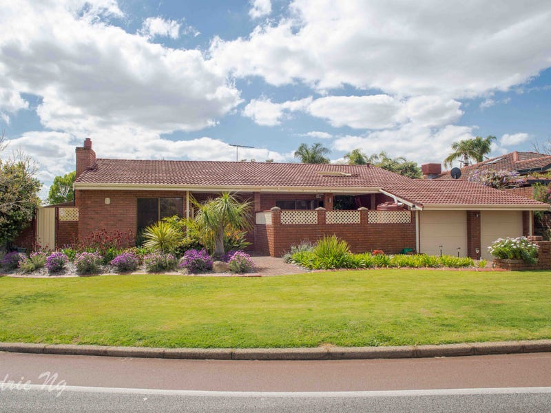 13 Gladstone Road, Leeming, WA 6149