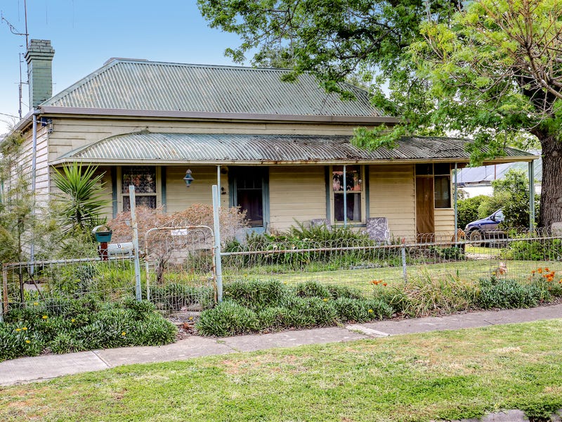 6 McGuiness Street, Euroa, Vic 3666 Property Details
