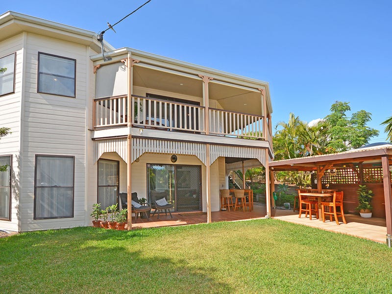 55 Kent Street, Urangan, Qld 4655 Property Details