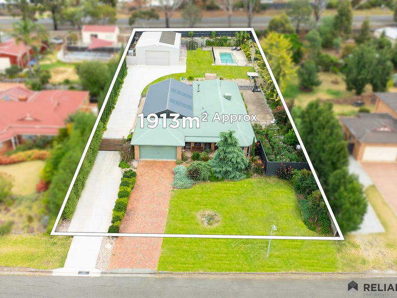 42 Horder Crescent, Darley, Vic 3340 House for Sale