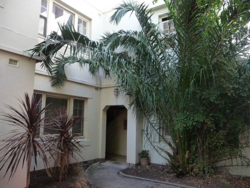 4/5 Robe Street, St Kilda, VIC 3182