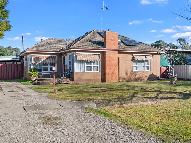 10 Charles Street, Benalla, VIC 3672