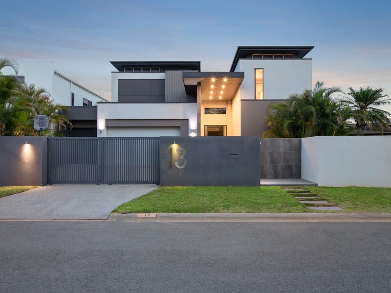 13 Sheridan Park Avenue, Broadbeach Waters, QLD 4218
