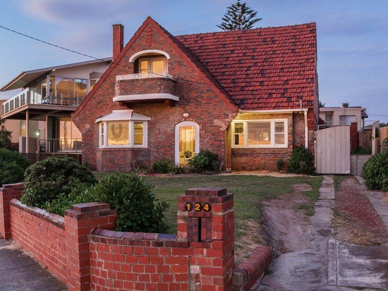 124 Beach Road, Parkdale, Vic 3195 Property Details