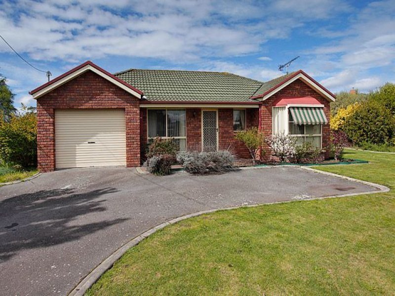 1-19-laura-street-latrobe-tas-7307-realestate-au