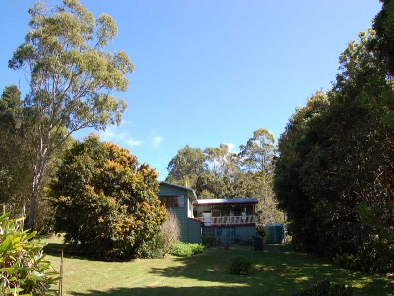 9 Avocado Lane, Maleny, Qld 4552 Property Details