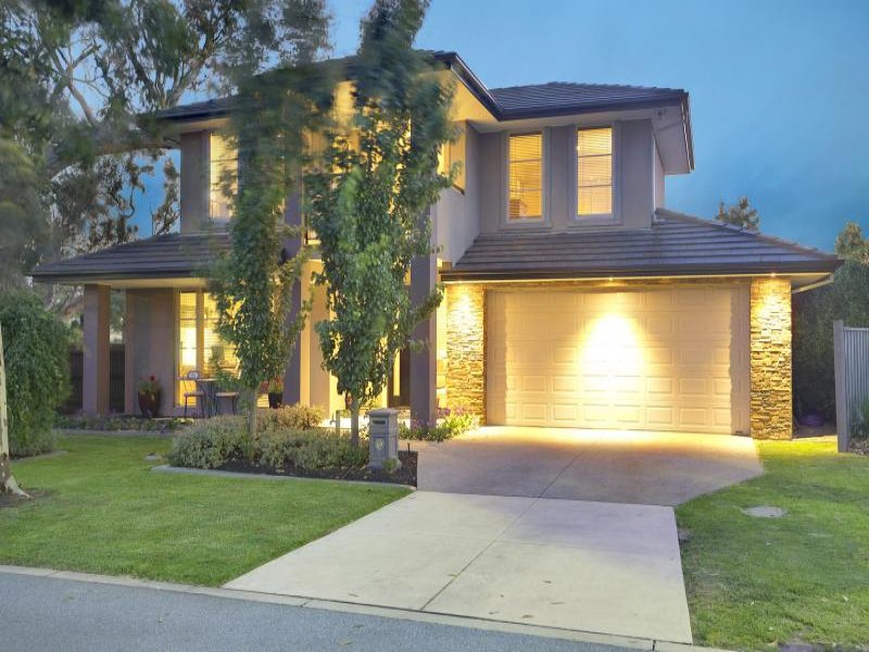12 Mashie Terrace, Sandhurst, Vic 3977 Property Details