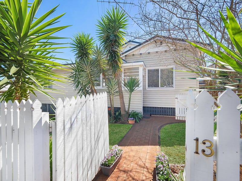 13 Dunmore Street, East Toowoomba, QLD 4350