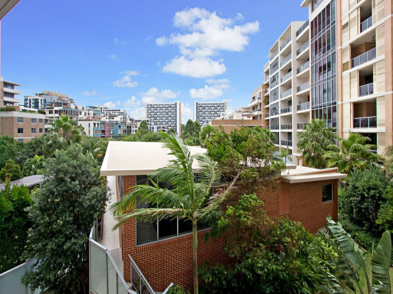 182A&B/782806 Bourke Street, Waterloo, NSW 2017 Property Details