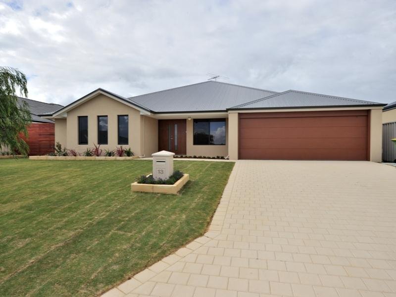 13 Lookout Vista, Singleton, WA 6175 Property Details