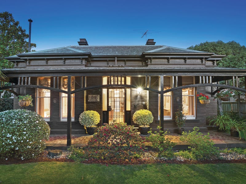 3 Glendearg Grove, Malvern, Vic 3144 Property Details