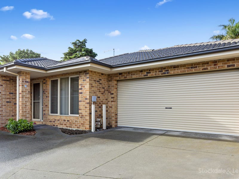 2/424 McClelland Drive, Langwarrin, Vic 3910 Property Details