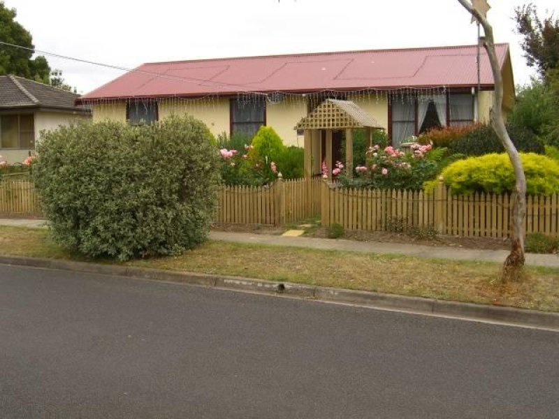 2 Jayarra Street, Simpson, Vic 3266 Property Details