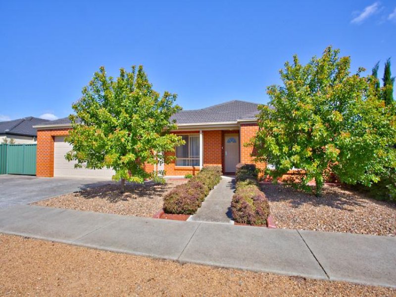 47 Faversham Avenue, Lake Gardens, VIC 3355