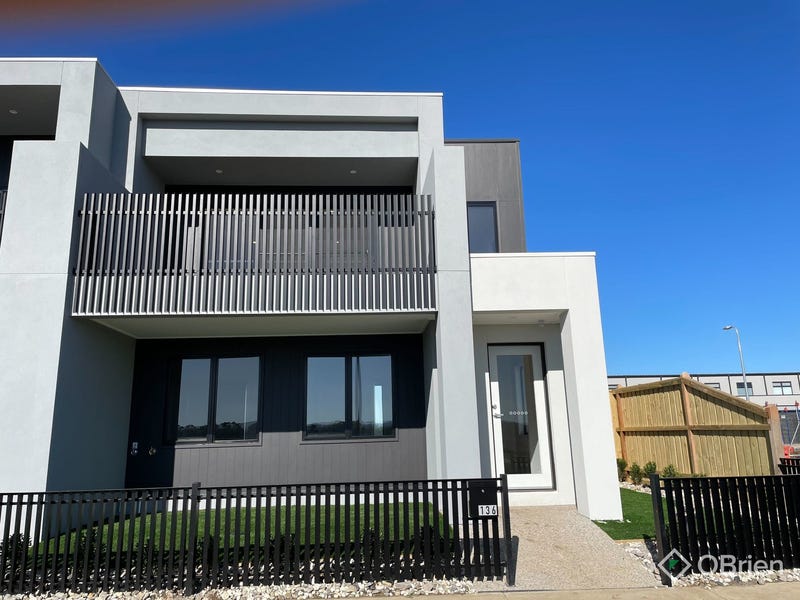 136 St Germain Boulevard, Clyde North, VIC 3978