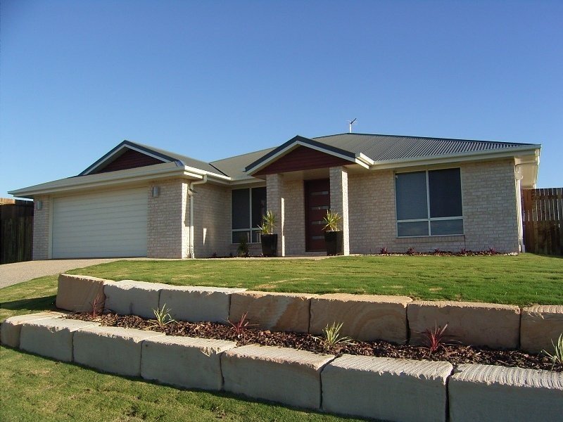 31 Honeyeater Drive, Highfields, Qld 4352 Property Details