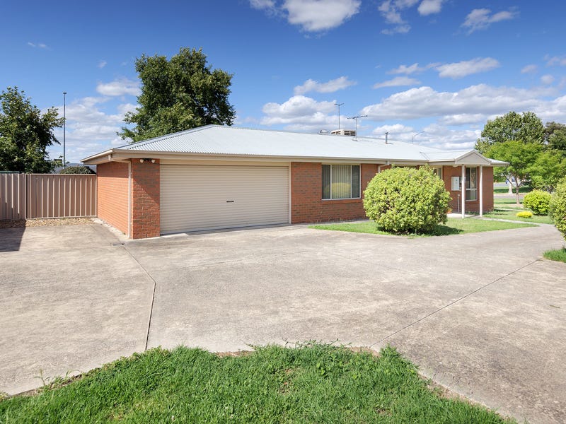 4/12 Oakmont Circuit, West Wodonga, VIC 3690