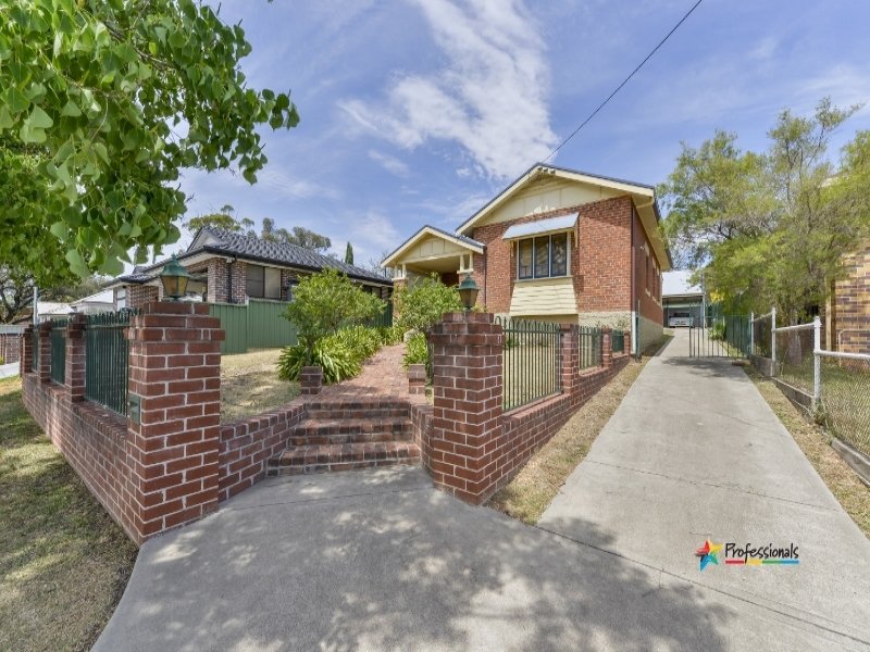 83 Denne Street Tamworth Nsw 2340 Property Details