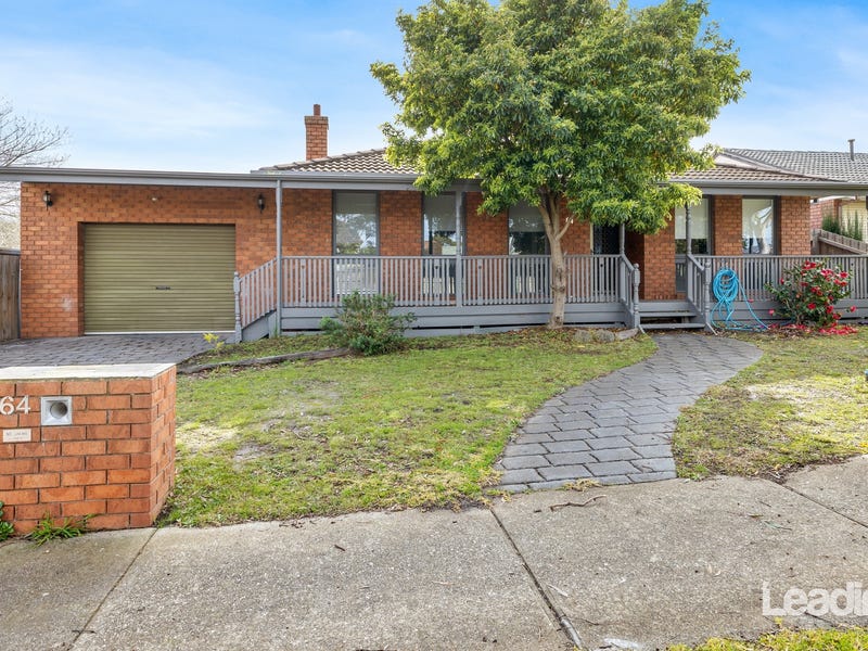 64 Mcewen Drive, Sunbury, VIC 3429