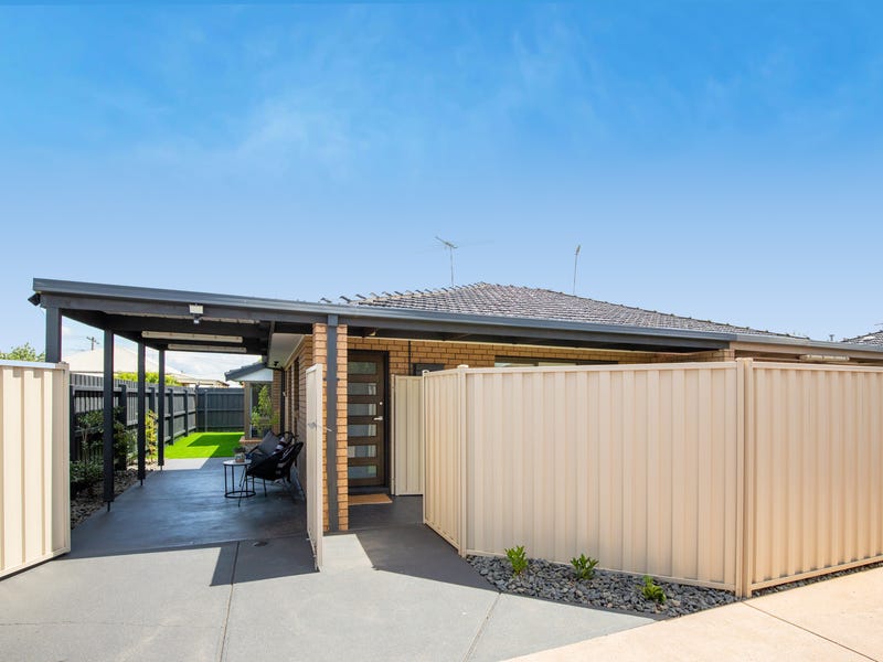 4/25 Gibbons Street, Werribee, Vic 3030 Property Details