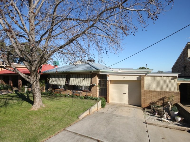 24 Mimosa Drive, Mount Austin, NSW 2650